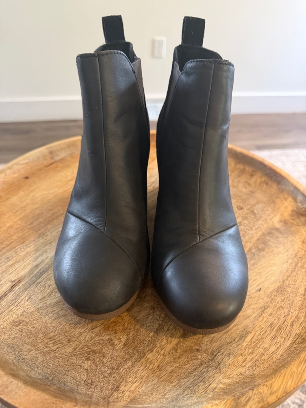 TOMS Women's Kelsey Ankle Boot Black